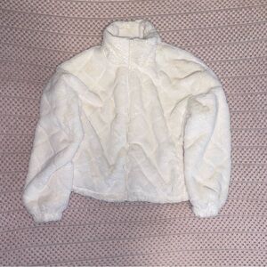 Cali1850 Cozy Furry White Fleece Jacket